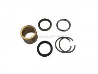 Oil Seal Kit: Yale YT220001916